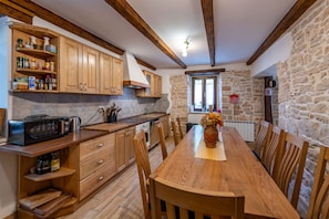 Fridge, microwave, oven, stovetop - LAST MINUTE -50% exclusive new luxury villa with heated pool (Barban)