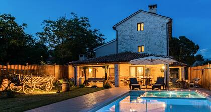 LAST MINUTE -50% exclusive new luxury villa with heated pool