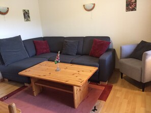 Fernseher, Tischtennisplatte