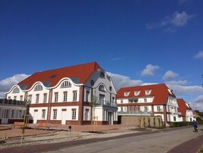 Exterior - Bright & modern, 4-star apartment for up to 5-6 people (maisonette) (Langeoog)