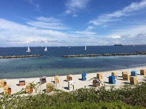 Beach nearby - Beach and sea(h)r in a vacation home with garden close to the beach at Schilksee⛵️ (KI)