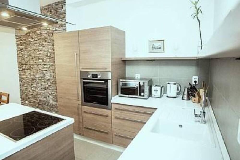 Beautiful, modern duplex with terrace in the center of Budapest