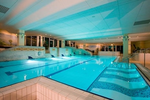 Piscine couverte, piscine extérieure