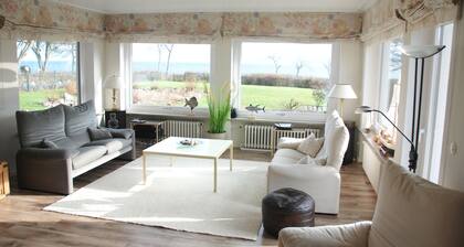 Unique Baltic Sea villa with garden by the beach