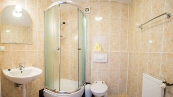 Douche, savon, papier toilette