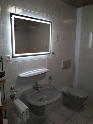 Hair dryer, towels - Take a few days blue, in the holiday home Blue (Berlingen)