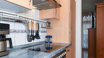 Køleskab, mikrobølgeovn, ovn, opvaskemaskine