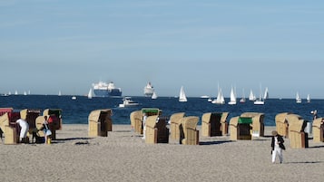 Una spiaggia nelle vicinanze