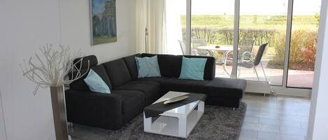 LED TV, DVD player, stereo