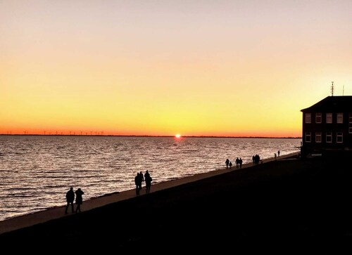 Wilhelmshaven Südstrand: Hochw. Duplex apartment right on South Beach