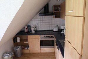 Fridge, oven, dishwasher