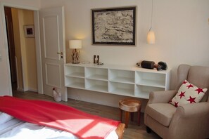 2 Schlafzimmer, Bügeleisen/Bügelbrett, kostenloses WLAN