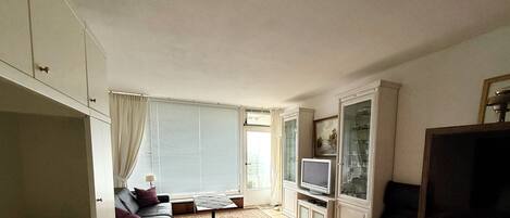 Téléviseur, lecteur de DVD, chaßne audio