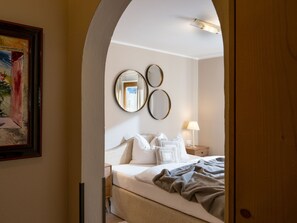 3 Schlafzimmer, Reisekinderbett, kostenloses WLAN, Bettwäsche