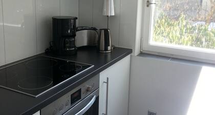 Zentral, ruhig, hell Ferienwohung Nähe Kuhdamm - Nollendoftplatz