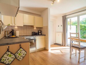 Fridge, oven, dishwasher