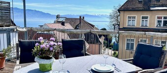 Vacation apartment with lake view - maisonette with roof terrace in the old town house on the island