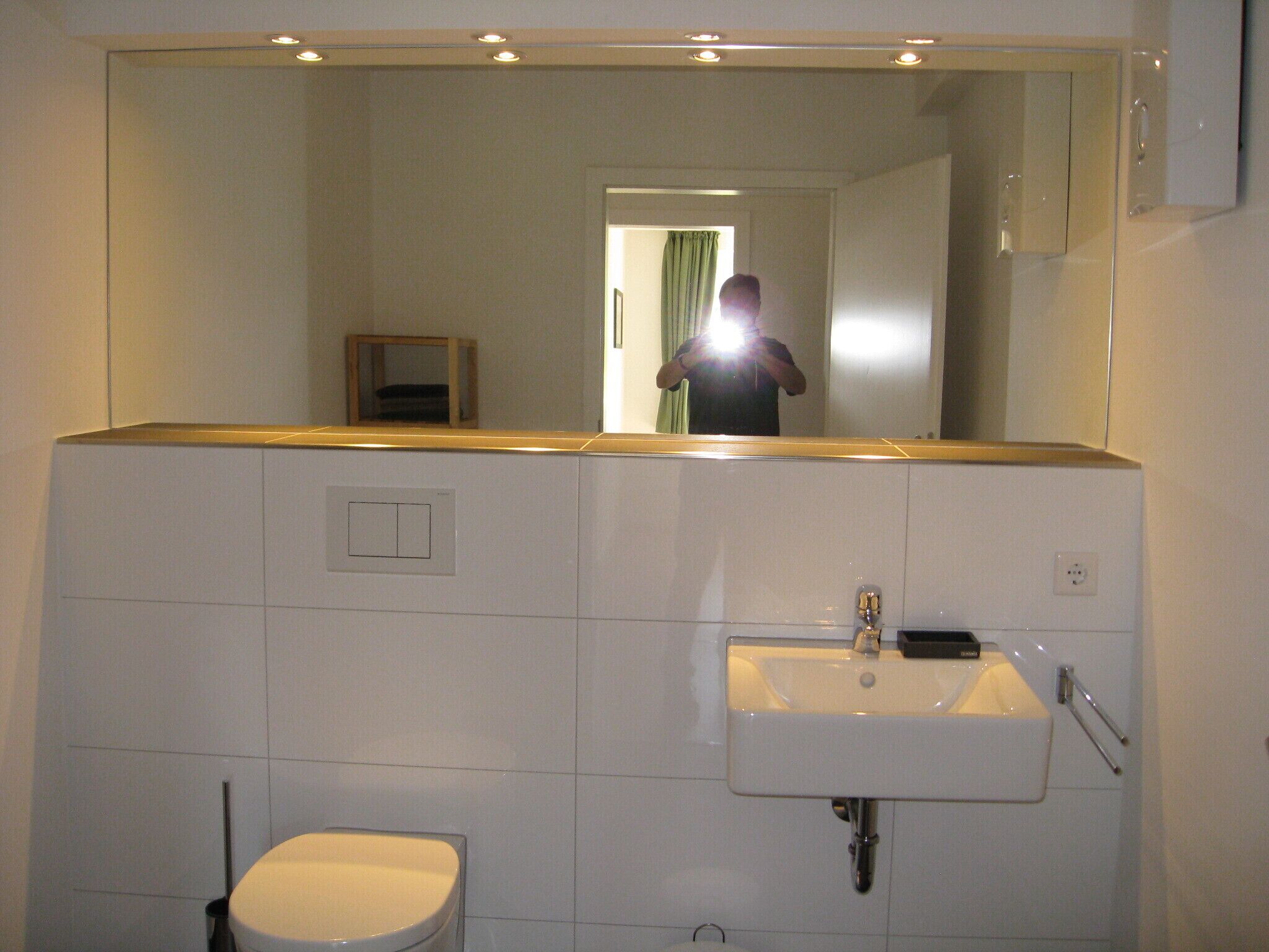 separates Gäste-WC