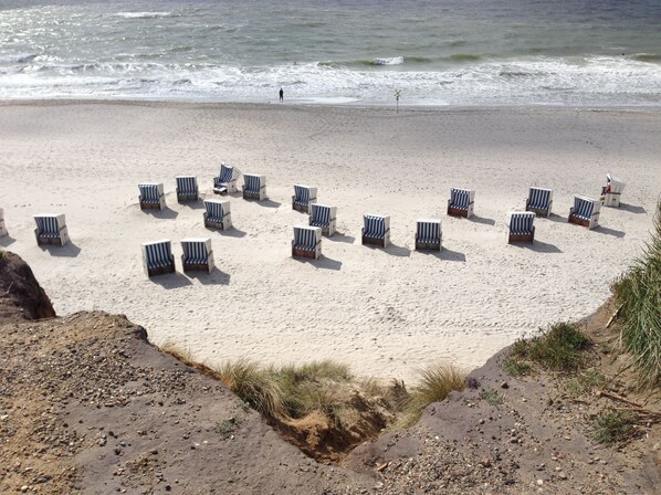 Beach nearby, sun loungers