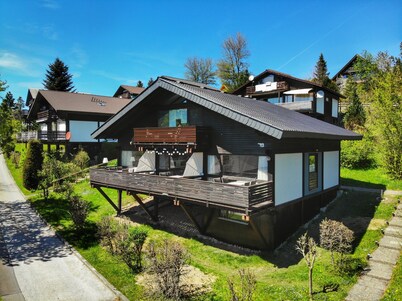 Apartamento entre Chiemsee y Salzburgo en las hermosas estribaciones de los Alpes * WiFi *