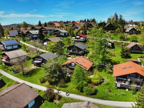 Exterior - Apartment between Chiemsee & Salzburg in the foothills of the Alps *WLAN, Thermomix, balcony, view* (Siegsdorf)