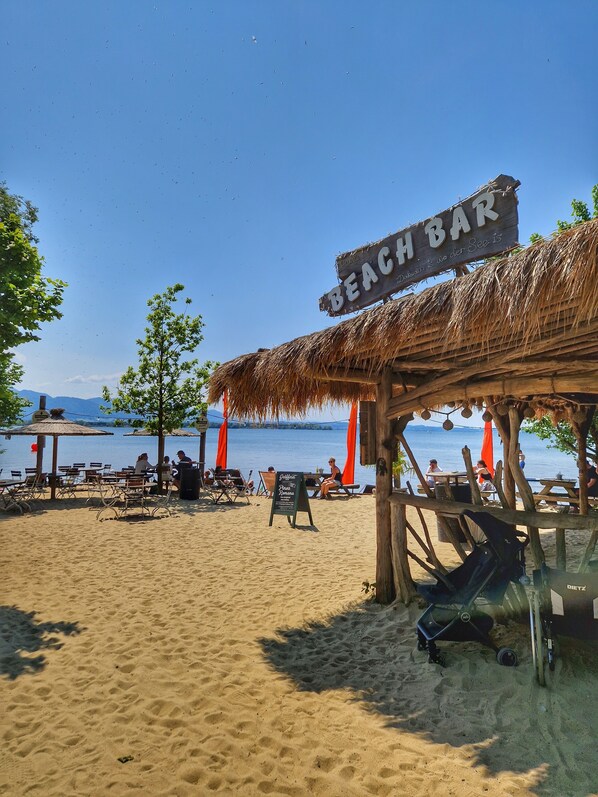 Beach - Apartment between Chiemsee & Salzburg in the foothills of the Alps *WLAN, Thermomix, balcony, view* (Siegsdorf)