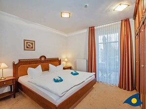 1 室のベッドルーム、旅行用ベビーベッド、WiFi、ベッドシーツ