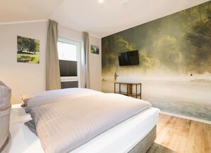 9 bedrooms, desk, travel crib, WiFi - Villa Thormarcon, Plauer See, 20 guests, sauna+pool (Malchow)