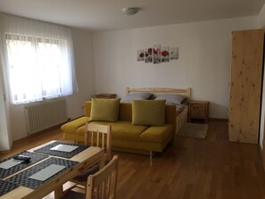 Interior - Apartment near Lake Constance, newly renovated (Meckenbeuren)
