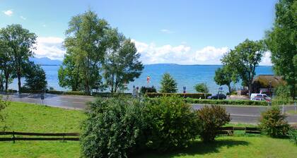 145 m² directly on the "Bavarian Sea" with spectacular lake and mountain views