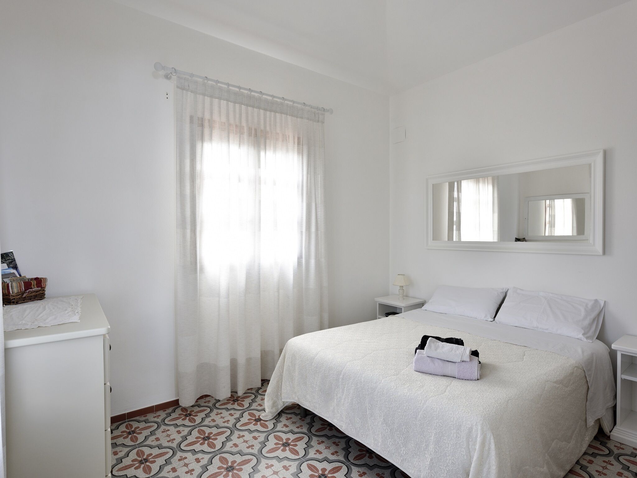 Attico Miramare - vista sul mare e sulle montagne. Spiaggia raggiungibile a piedi