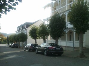 Property grounds - Friendly, modern apartment for up to four people in Sellin (Sellin)