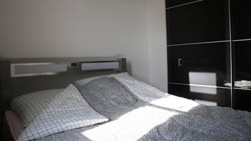 1 bedroom, iron/ironing board, free WiFi, bed sheets