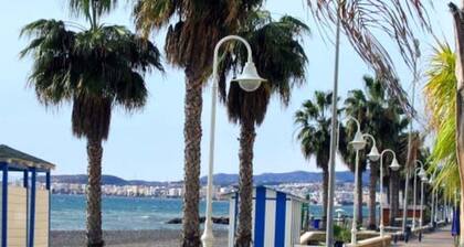 extravagant penthouse, 2 sea view terraces, beach at 100 m, A / C, pool, WiFi