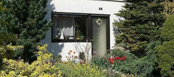 Amplio y confortable apartamento en una zona tranquila a las afueras.