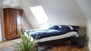 3 chambres, fer et planche à repasser, Wi-Fi gratuit, draps fournis