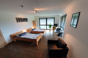9 bedrooms, iron/ironing board, travel cot, free WiFi