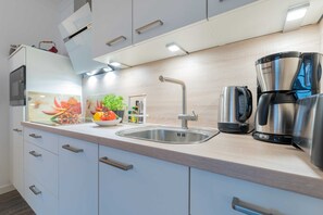 Fridge, microwave, dishwasher, coffee/tea maker - House Seegras WE 05 - House Seegras WE 05 (Börgerende-Rethwisch)