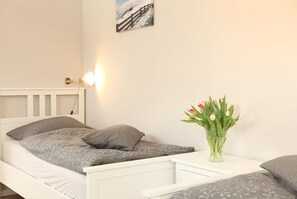 8 habitaciones, escritorio y wifi 