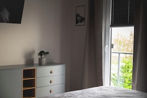 8 habitaciones y wifi gratis