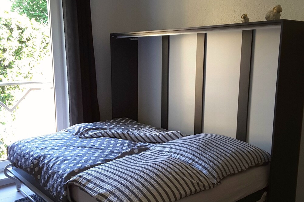 Nice apartment on the edge of the old town