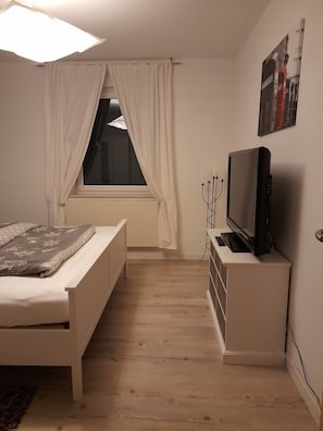 1 bedroom, soundproofing, iron/ironing board, free WiFi