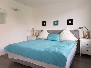3 Schlafzimmer, Reisekinderbett, WLAN