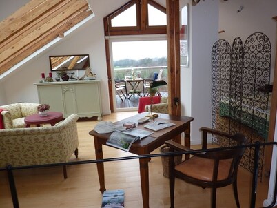 Historic, beautiful holiday home, right on the Kiel Canal