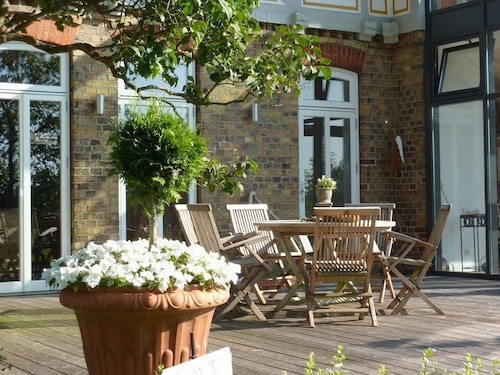 Belle maison de vacances historique, juste sur le canal de Kiel