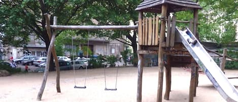 兒童遊樂區