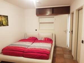 1 Schlafzimmer, kostenloses WLAN, Bettwäsche