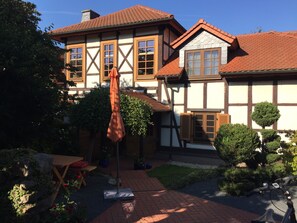 Exterior - Vacation Marianne (EF)