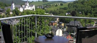 Ferienperle**** Erzgebirge, Schloss Kirche, Wlan, Ladestation f. E-Auto / Hybrid