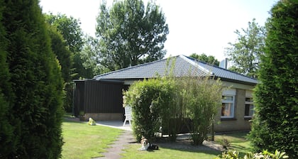 Beautiful vacation bungalow with large garden close to the beach and town